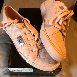 Blush Guess shoes size 9